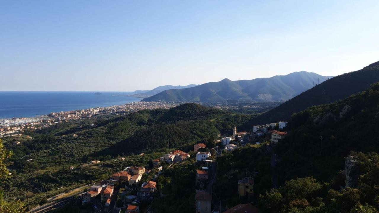 B&B Tra Cielo E Mare Pietra Ligure Eksteriør bilde