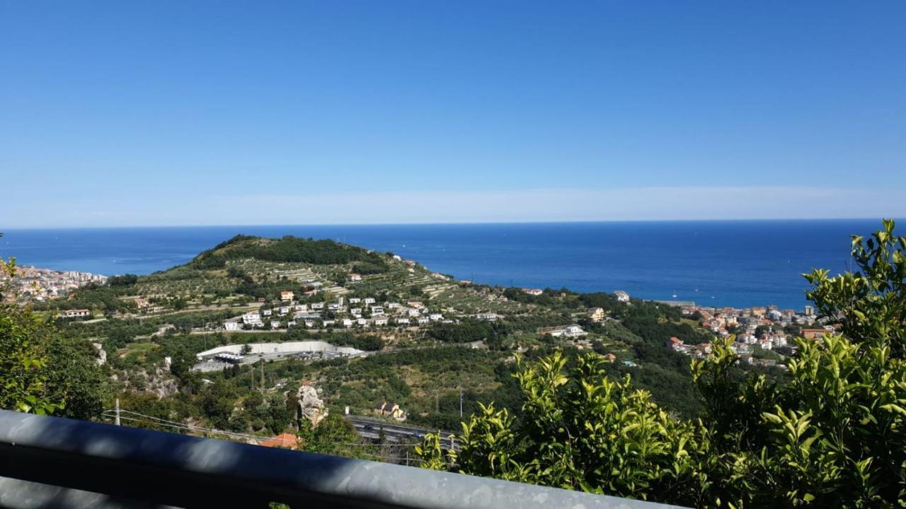 B&B Tra Cielo E Mare Pietra Ligure Eksteriør bilde