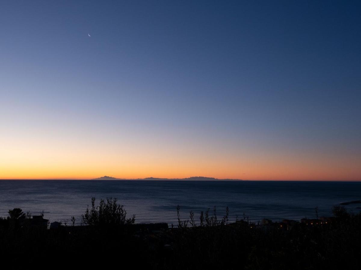 B&B Tra Cielo E Mare Pietra Ligure Eksteriør bilde